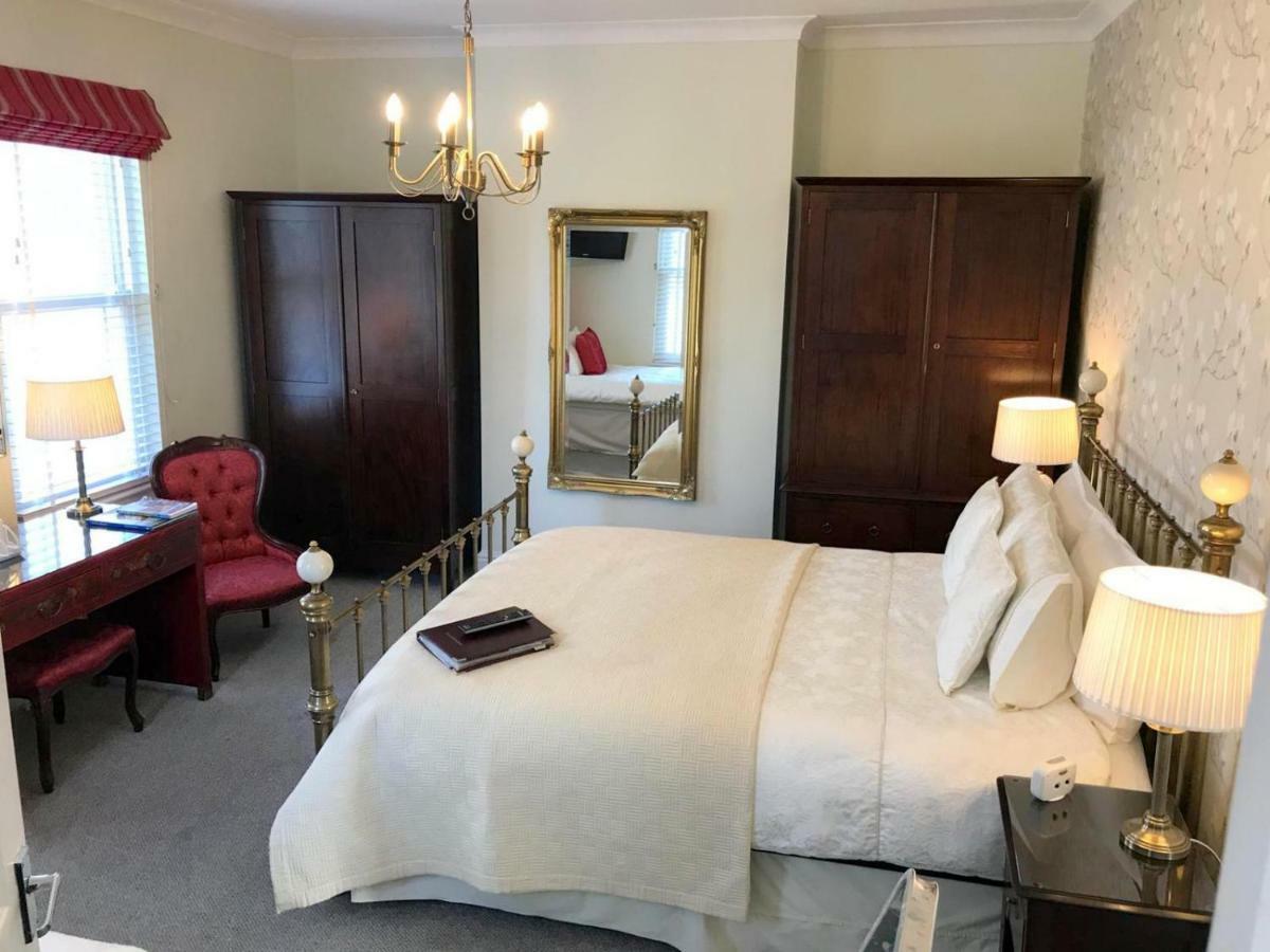 Burlington House Hotel Челтнъм Екстериор снимка